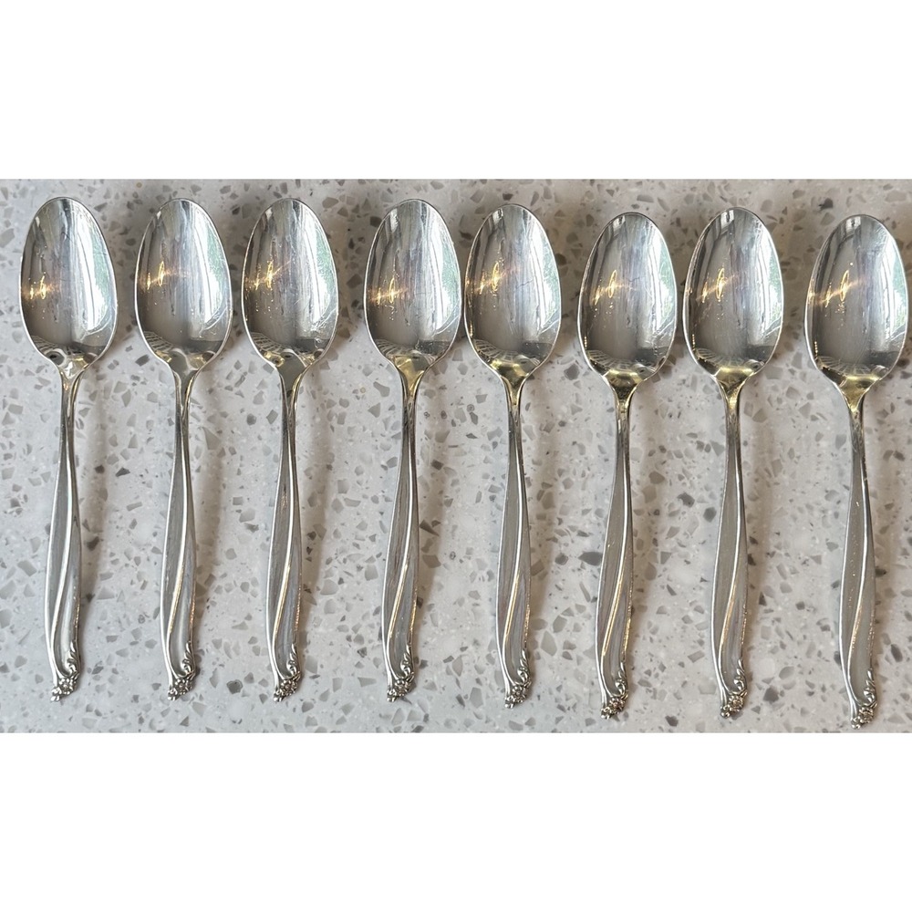 1961 8 Teaspoons‎  GAIETY Silverplated  Wm Rogers & Son Excellent Condition 8610